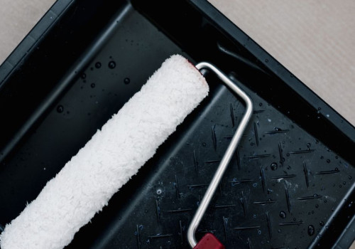 Hoeveel liter muurverf heb je nodig voor een woonkamer van 4 bij 5 meter met twee lagen?